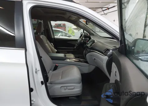 2024 Honda Ridgeline Rtl z USA, uszkodzony, nr VIN 5FPYK3F52RB026638